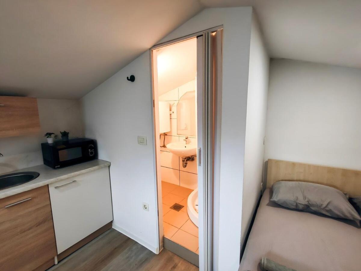 Apartment Cozy Renovated New Ljubljana